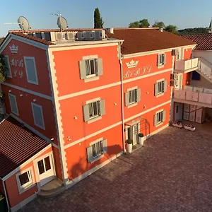 https://bb-ld-pula.in-istria.net